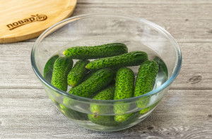 Маринованные огурцы с брокколи на зиму Маринованные огурцы с брокколи на зиму