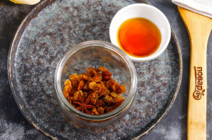 Настойка из изюма на самогоне Настойка из изюма на самогоне