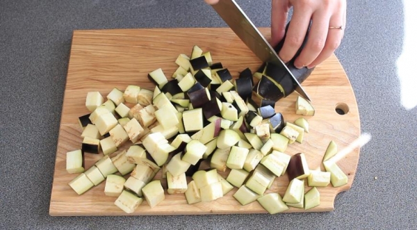 Салат из баклажанов Дачный, хит сезона, пошаговый рецепт с фото