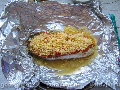 Стейк семги в фольге (с помидорами и сыром) Стейк семги в фольге (с помидорами и сыром)