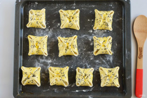 Слоеные конвертики с творогом Слоеные конвертики с творогом