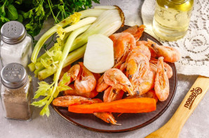 Крем-суп из сельдерея с креветками Крем-суп из сельдерея с креветками