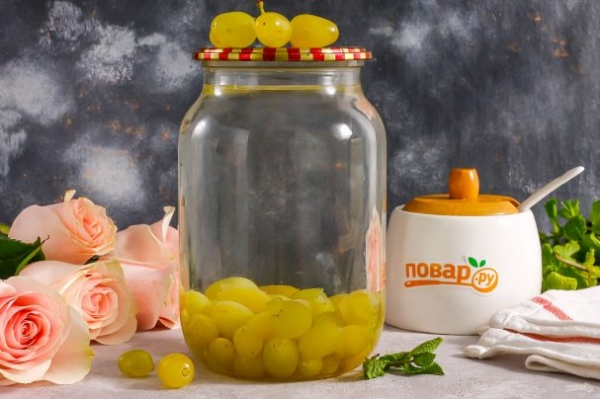 Компот из белого винограда на зиму Компот из белого винограда на зиму