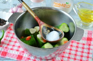 Огурцы "Под водочку" на зиму Огурцы "Под водочку" на зиму