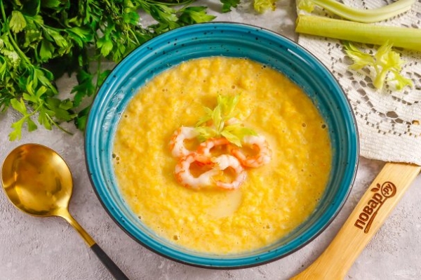 Крем-суп из сельдерея с креветками Крем-суп из сельдерея с креветками