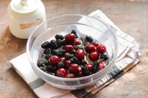 Компот из вишни и шелковицы на зиму Компот из вишни и шелковицы на зиму