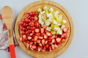 Фруктово-ягодный десерт