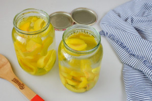 Компот из персиков