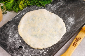 Лепешки с брынзой и зеленью Лепешки с брынзой и зеленью