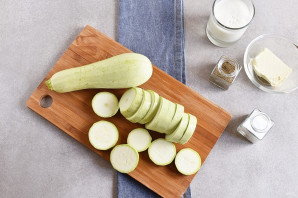 Кабачки в молоке