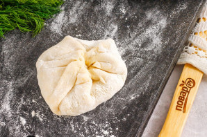 Лепешки с брынзой и зеленью Лепешки с брынзой и зеленью