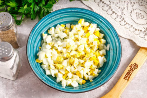 Салат из курицы с сыром