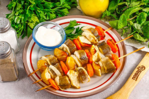Шашлык из рыбы с яблоками Шашлык из рыбы с яблоками