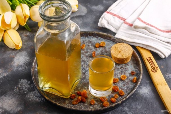 Настойка из изюма на самогоне Настойка из изюма на самогоне