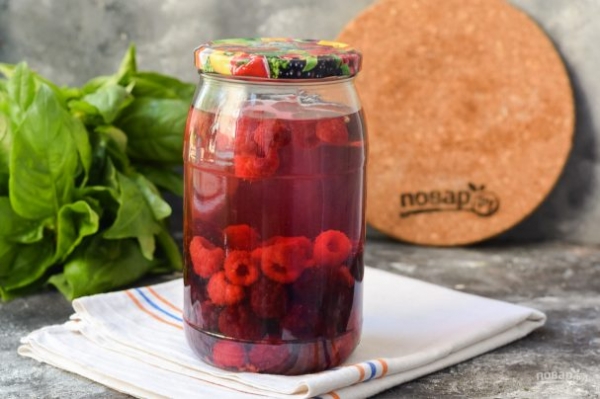 Компот из клубники, малины и смородины на зиму Компот из клубники, малины и смородины на зиму