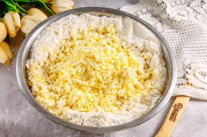 Торт "Наполеон" с безе Торт "Наполеон" с безе