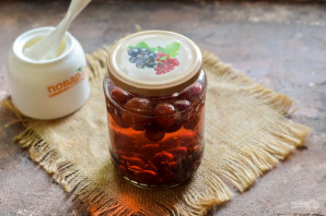 Компот из клубники и смородины на зиму Компот из клубники и смородины на зиму