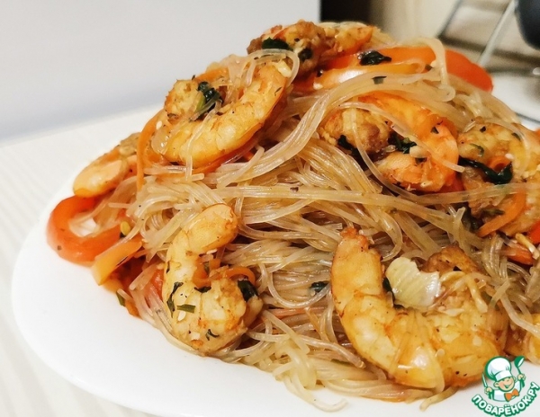 Фунчоза с креветками и овощами Фунчоза с креветками и овощами