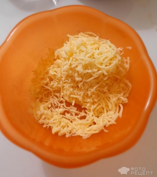 Рецепт: Чебуреки из кабачков - Супер-рецепт! Чебуреки с индейкой и сыром. Из кабачкового теста - полезно и оригинально!