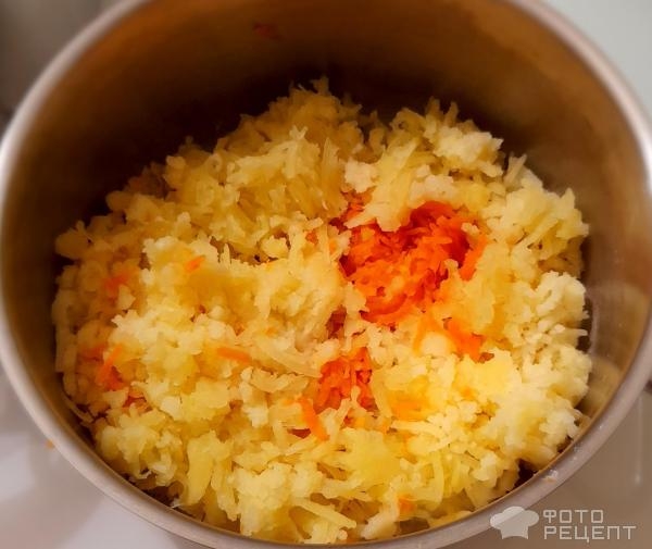 Рецепт: Котлеты из индейки - Детские котлетки из индейки, нежные, с сыром и картофелем. Рецепт: Котлеты из индейки - Детские котлетки из индейки, нежные, с сыром и картофелем.