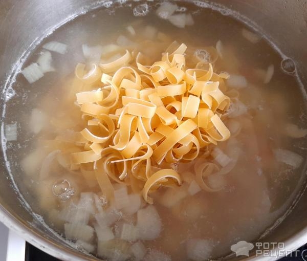 Рецепт: Куриный суп с плавленными сырками - С лапшой лагман Рецепт: Куриный суп с плавленными сырками - С лапшой лагман