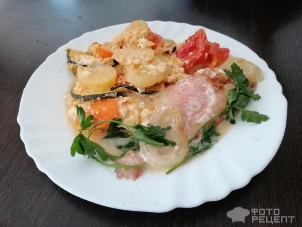 Рецепт: Легкая овощная запеканка - из кабачка с картофелем и томатами "в духовке"