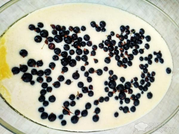 Рецепт: Манник с черной смородиной - Летний манник с ягодами: без муки Рецепт: Манник с черной смородиной - Летний манник с ягодами: без муки