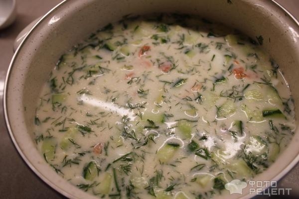 Рецепт: Окрошка с красной рыбой - на курином бульоне