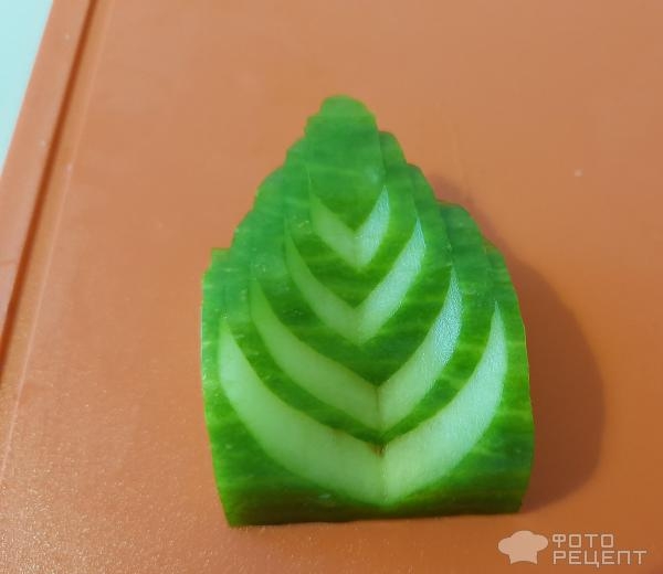 Рецепт: Овощная нарезка - Нарезать овощи просто красиво (без инструментов для карвинга), сделать розочку из помидора? Проще простого!