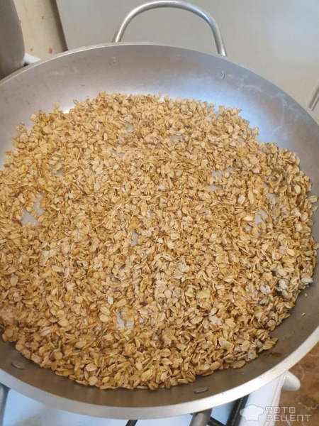 Рецепт: Овсяные батончики - сытные и полезные Рецепт: Овсяные батончики - сытные и полезные