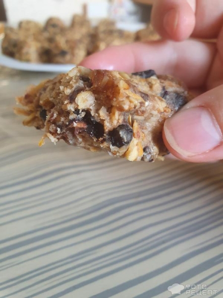 Рецепт: Овсяные батончики - сытные и полезные Рецепт: Овсяные батончики - сытные и полезные