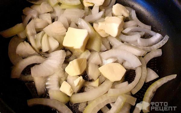 Рецепт: Паштет из яиц - классический яичный паштет с грецкими орехами и луком Рецепт: Паштет из яиц - классический яичный паштет с грецкими орехами и луком