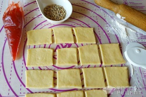 Рецепт: Печенье "Кулек с семечками" - вам семечек насыпать в кулек или в карман? Рецепт: Печенье "Кулек с семечками" - вам семечек насыпать в кулек или в карман?