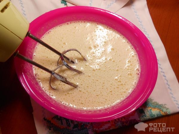 Рецепт: Пирог-десерт со смородиной (без замеса теста) - с чёрствым белым хлебом