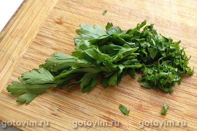 Салат «Гурман» с копченым кальмаром Салат «Гурман» с копченым кальмаром