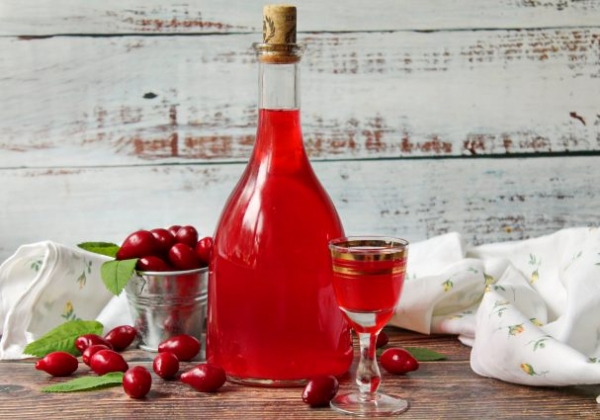 Настойка из кизила Настойка из кизила