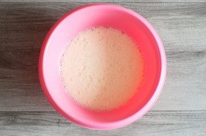 Пирог с ревенем и яблоками в мультиварке Пирог с ревенем и яблоками в мультиварке