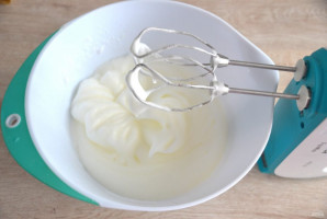 Торт "Птичье молоко" с малиной