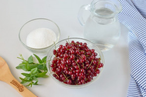 Компот из красной смородины Компот из красной смородины