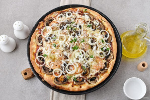 Пицца с креветками и грибами Пицца с креветками и грибами