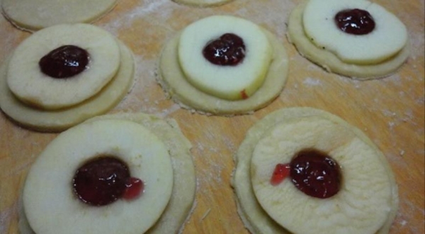 Песочные пирожные с яблоками, пошаговый рецепт с фото Песочные пирожные с яблоками, пошаговый рецепт с фото