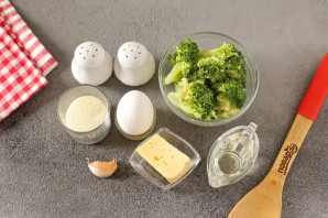 Котлеты из брокколи с манкой Котлеты из брокколи с манкой