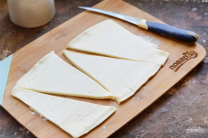 Круассаны с малиной