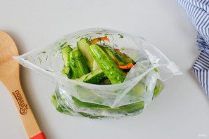 Рецепт засолки огурцов в пакете