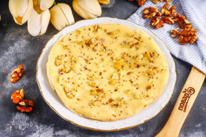 Торт "Наполеон" с грецкими орехами Торт "Наполеон" с грецкими орехами