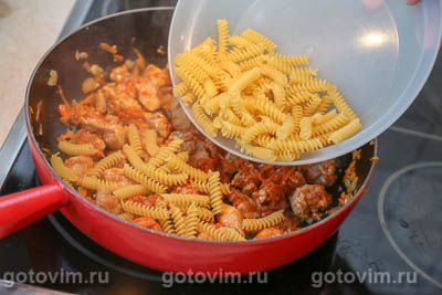 Макароны с мясом на сковороде (без варки) Макароны с мясом на сковороде (без варки)