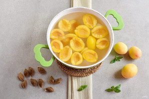 Абрикосовый компот Абрикосовый компот