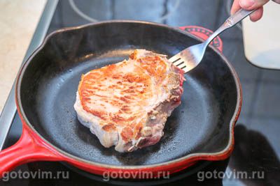 Свинина с баклажанами и сыром в духовке