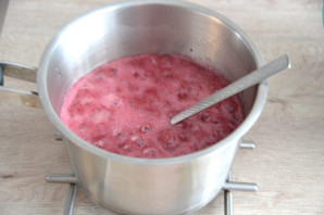 Торт "Птичье молоко" с малиной