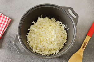 Капуста с томатной пастой на зиму